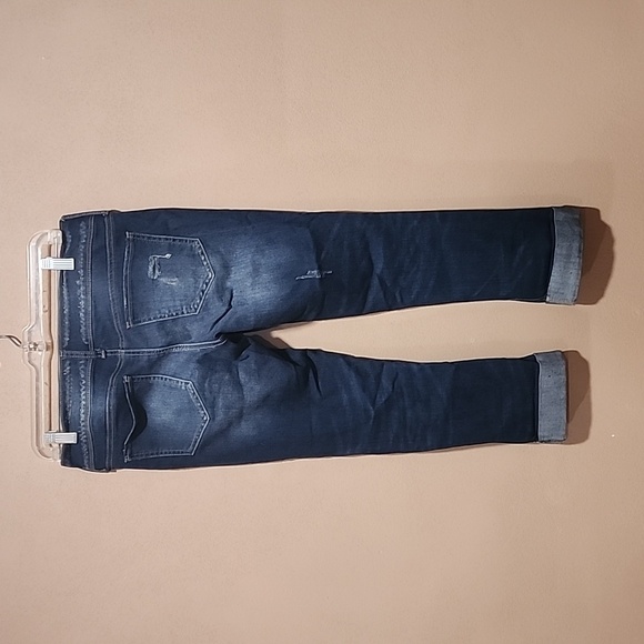 So Distressed capris - Picture 2 of 3